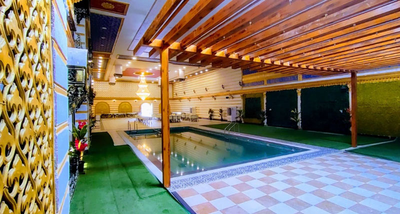 Swimming Pool with Raindance